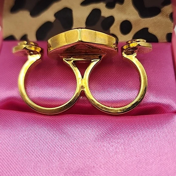 Betsey Johnson Black and Gold 3 Heart‎ Double Finger Ring - Picture 4 of 12